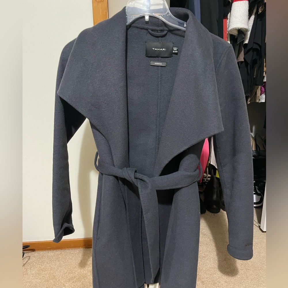 Tahari jacket - Picture 2 of 5